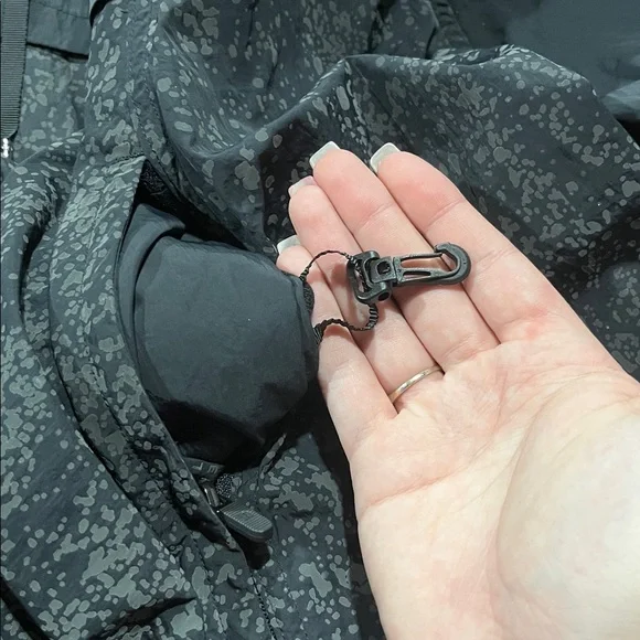 Lululemon x SoulCycle | Ride & Reflect Jacket - Picture 13 of 16